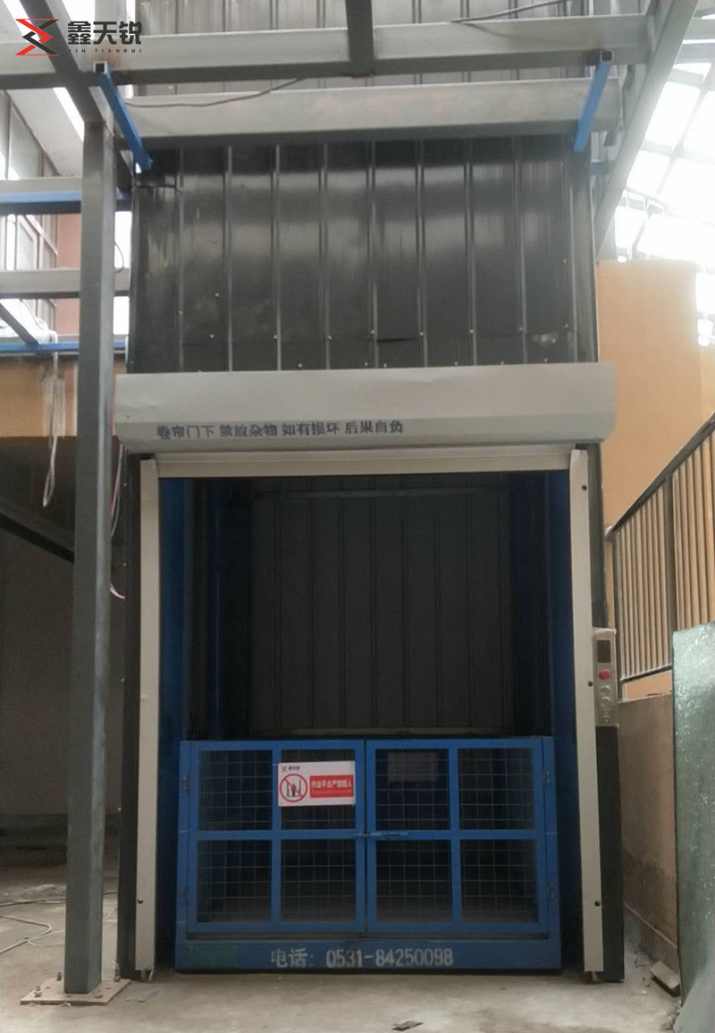 泸州双轨双缸液压货梯